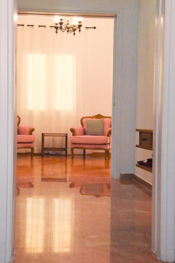 Апартаменти Ellis House Аґрініо Екстер'єр фото